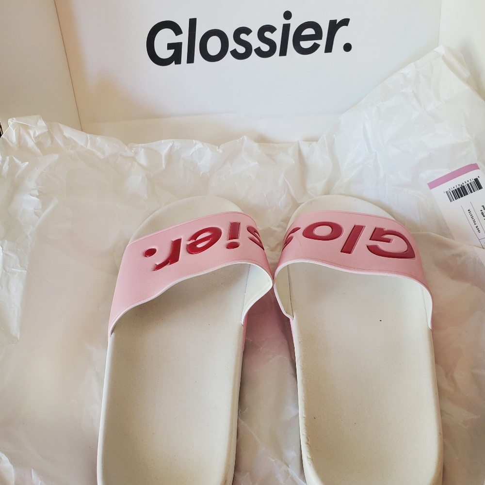 LIMITED EDITION GLOSSIER SLIDES!!